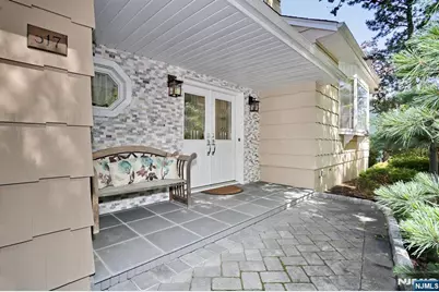517 Pine Hill Road, Leonia, NJ 07605 - Photo 3