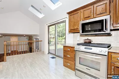 517 Pine Hill Road, Leonia, NJ 07605 - Photo 17