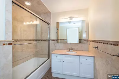 591 Highland Avenue, Montclair, NJ 07043 - Photo 37
