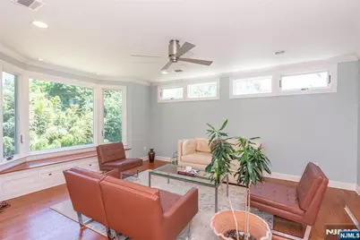 591 Highland Avenue, Montclair, NJ 07043 - Photo 21