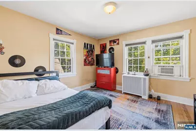 312 Van Buren Avenue, Teaneck Township, NJ 07666 - Photo 13