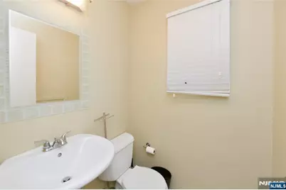 85 Primrose Lane, Paramus, NJ 07652 - Photo 13