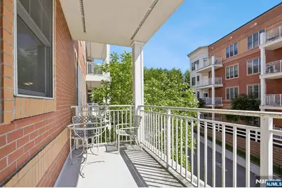 5211 Pointe Gate Drive, Livingston, NJ 07039 - Photo 15