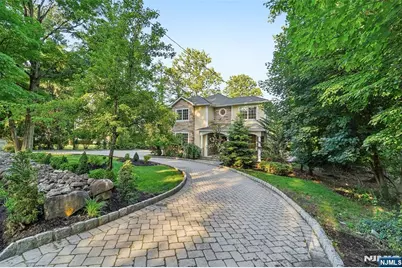35 Franklin Turnpike, Allendale, NJ 07401 - Photo 3