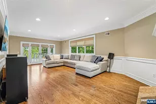 35 Franklin Turnpike, Allendale, NJ 07401 - Photo 17