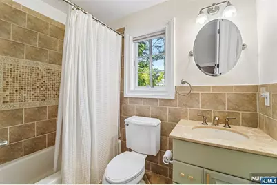 35 Franklin Turnpike, Allendale, NJ 07401 - Photo 25
