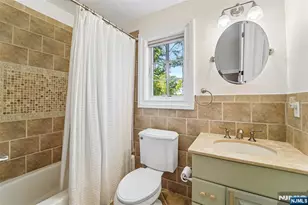 35 Franklin Turnpike, Allendale, NJ 07401 - Photo 25