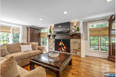 243 Hempstead Road, Ridgewood, NJ 07450 - Photo 17