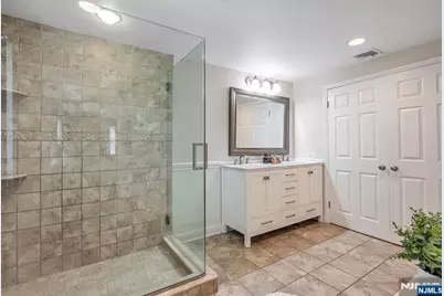 243 Hempstead Road, Ridgewood, NJ 07450 - Photo 23