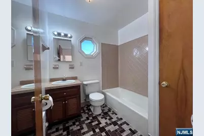 532 2nd Street, Carlstadt, NJ 07072 - Photo 37