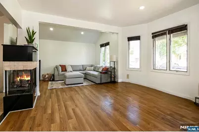 532 2nd Street, Carlstadt, NJ 07072 - Photo 3