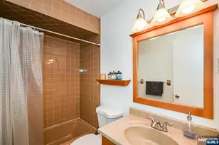 532 2nd St, Carlstadt, NJ 07072 - Photo 21
