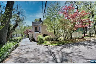 44 Christopher Street 2 #2, Montclair, NJ 07042 - Photo 41