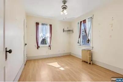 38 Sunnyside Avenue, Dumont, NJ 07628 - Photo 15