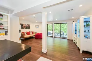 655 Floyd St, Englewood Cliffs, NJ 07632 - Photo 21