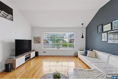 17 Arthur Drive, Rutherford, NJ 07070 - Photo 5