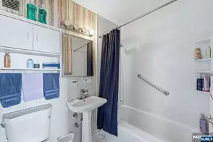2 Horizon 1010, Fort Lee, NJ 07024 - Photo 13