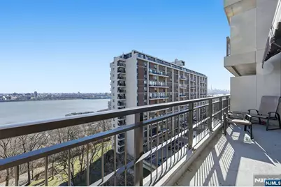 2 Horizon 1010 #1010, Fort Lee, NJ 07024 - Photo 37