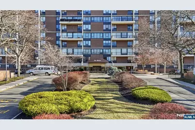2 Horizon 1010 #1010, Fort Lee, NJ 07024 - Photo 3