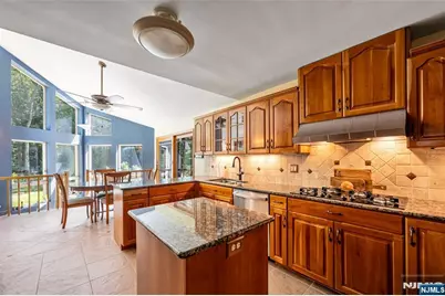 300 Lake Shore Drive, Haworth, NJ 07641 - Photo 5