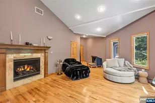 300 Lake Shore Dr, Haworth, NJ 07641 - Photo 9