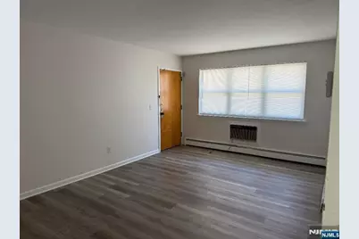 44 Burgh Avenue 3 #3, Clifton, NJ 07011 - Photo 7
