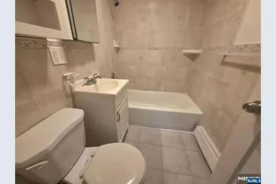 55 Midland Avenue 2 #2, Midland Park, NJ 07432 - Photo 5