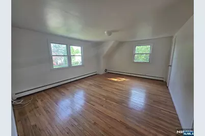 55 Midland Avenue 2 #2, Midland Park, NJ 07432 - Photo 3