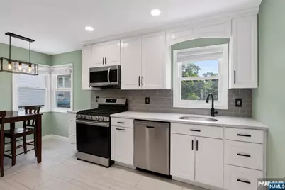 2 Center Street, Butler, NJ 07405 - Photo 9