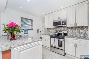 42 Long Valley Rd, Lodi, NJ 07644 - Photo 9