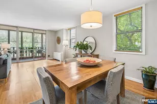 530 Valley Road C002V, Montclair, NJ 07043 - Photo 3