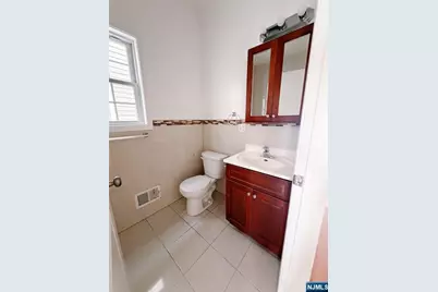 28 Davis Street, Harrison, NJ 07029 - Photo 17