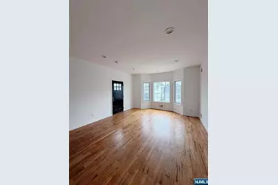 28 Davis Street, Harrison, NJ 07029 - Photo 11
