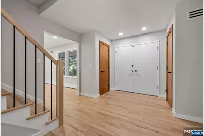 439 Summit Street, Englewood Cliffs, NJ 07632 - Photo 5