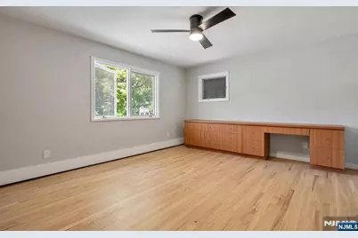 439 Summit Street, Englewood Cliffs, NJ 07632 - Photo 23