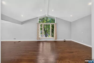 192 Jenkins Drive, Englewood Cliffs, NJ 07632 - Photo 7