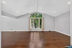 192 Jenkins Dr, Englewood Cliffs, NJ 07632 - Photo 7