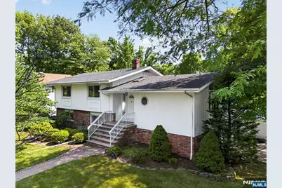 192 Jenkins Drive, Englewood Cliffs, NJ 07632 - Photo 1