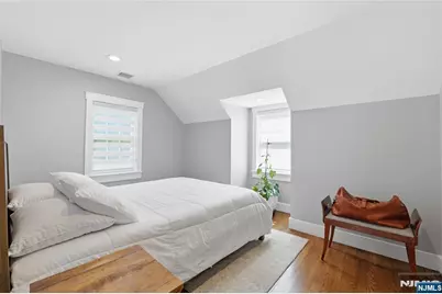 307 Farview Avenue, Paramus, NJ 07652 - Photo 31