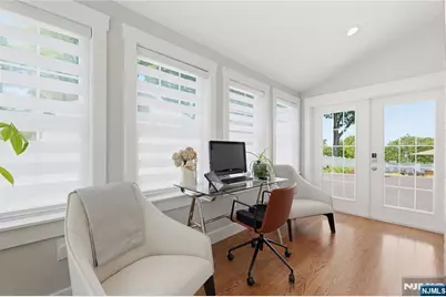307 Farview Avenue, Paramus, NJ 07652 - Photo 19