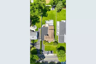 307 Farview Avenue, Paramus, NJ 07652 - Photo 49