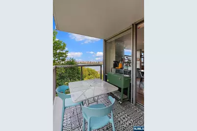 6050 Boulevard East 4C #4C, West New York, NJ 07093 - Photo 5
