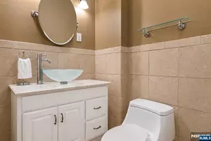 111 Mallory Ave 2, Jersey City, NJ 07304 - Photo 11
