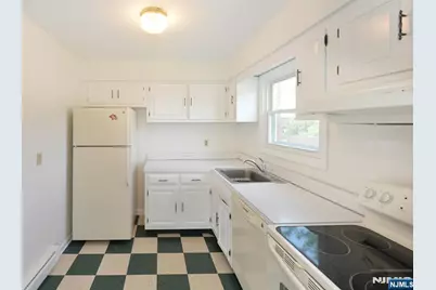 15 Cottage Street 15- 12A #15- 12A, Midland Park, NJ 07432 - Photo 5