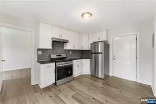 335 Henry St, Orange, NJ 07050 - Photo 7