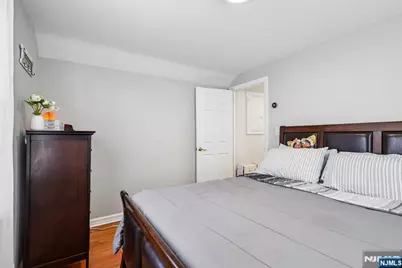 433 Fern Avenue, Lyndhurst Township, NJ 07071 - Photo 17