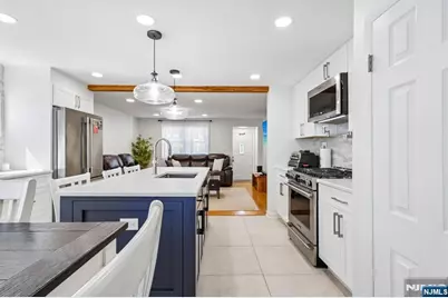 433 Fern Avenue, Lyndhurst Township, NJ 07071 - Photo 11