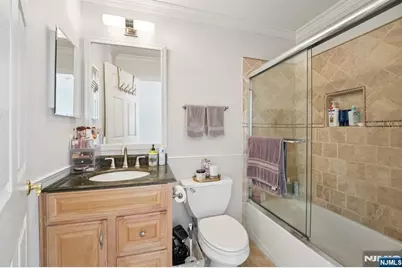 428 Newburgh Court 428 #428, West New York, NJ 07093 - Photo 25