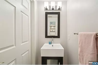 428 Newburgh Court 428 #428, West New York, NJ 07093 - Photo 13