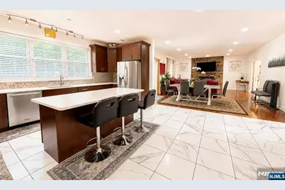 18 Dehart Court, Wayne, NJ 07470 - Photo 13